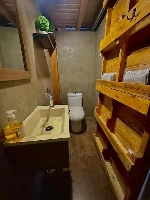 Casa Del Arbol - Mitad Del Mundo Appartement Quito